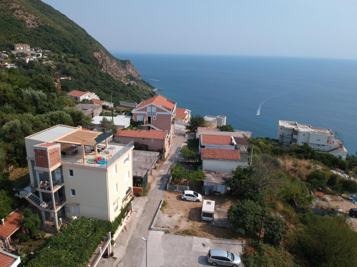 Montenegrina Budva
