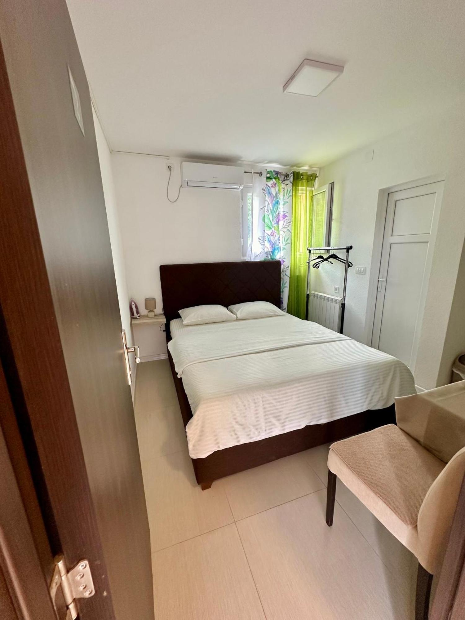 Montenegrina Apartman *